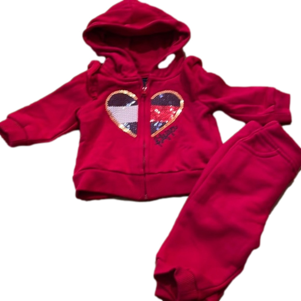 size 3 m jogging outfit good condition Tommy Hilfiger